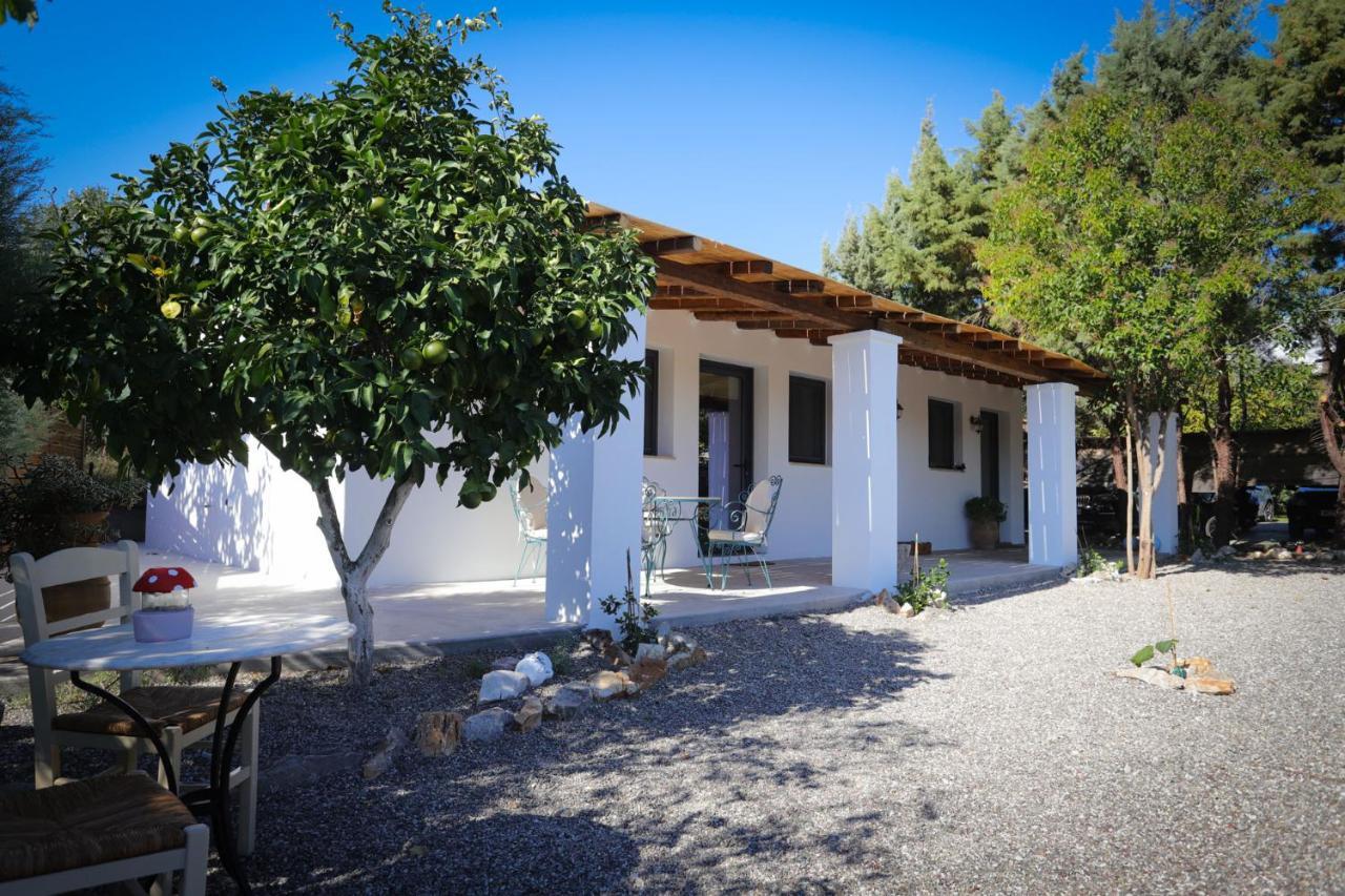 Lavender Farm House Nafpaktos Екстериор снимка